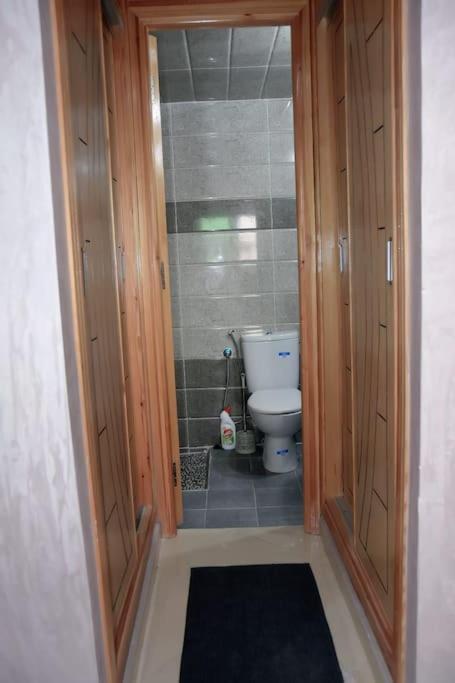 Appartement Azurite - Traditionnel & Spacieux فاس المظهر الخارجي الصورة