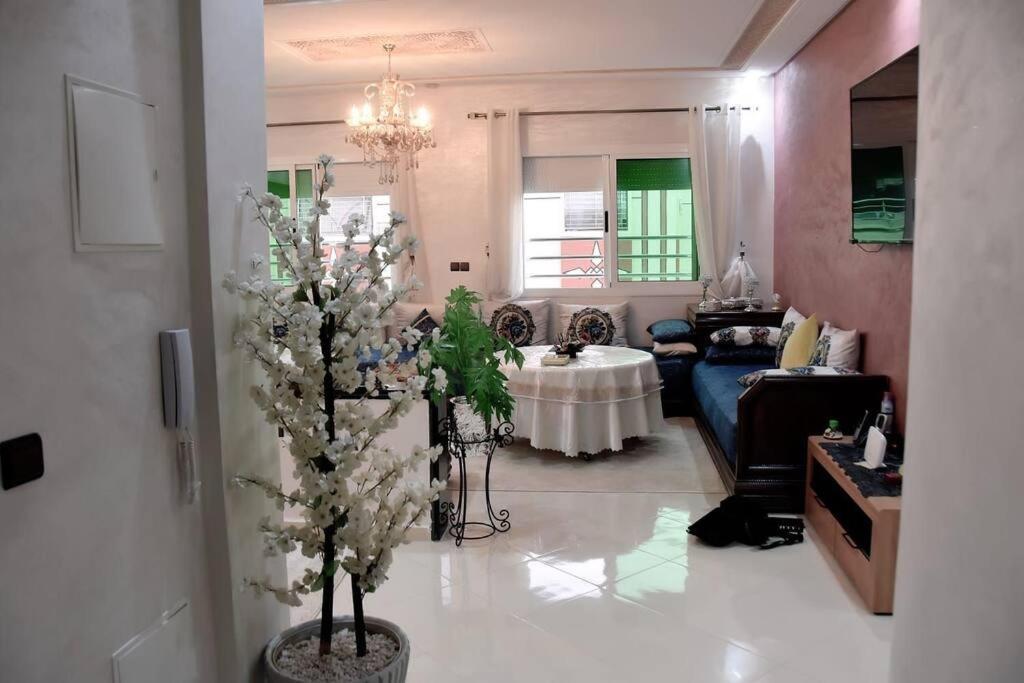 Appartement Azurite - Traditionnel & Spacieux فاس المظهر الخارجي الصورة